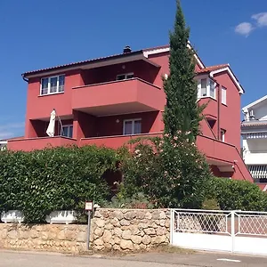 rezervirajte ovdje